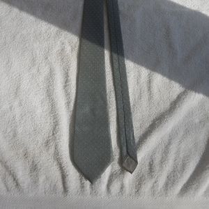 Christian Dior New York Paris All Silk Necktie / Suit Tie